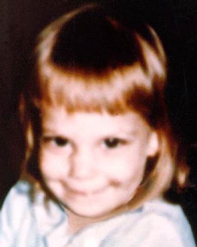 Amber Nichole Crum Desaparecida 26 de diciembre de 1983 Amber Nichole Crum Desaparecida 26 de diciembre de 1983