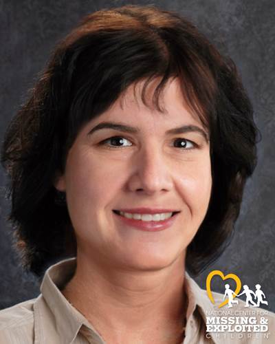 Dean Pyle Peters Desaparecida desde 5 de febrero de 1981 en Ada, MI