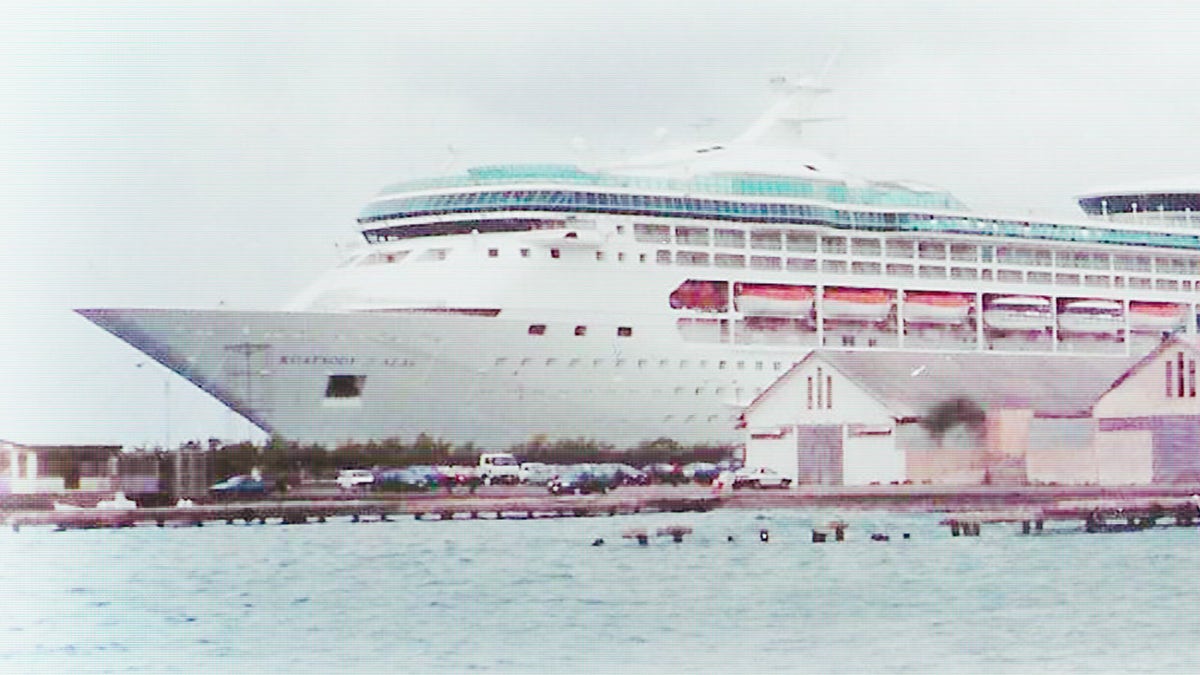 Una vista aérea del crucero.