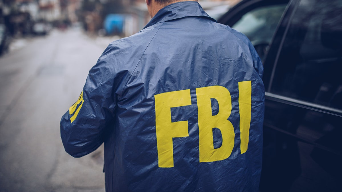 Chaqueta de agente del FBI