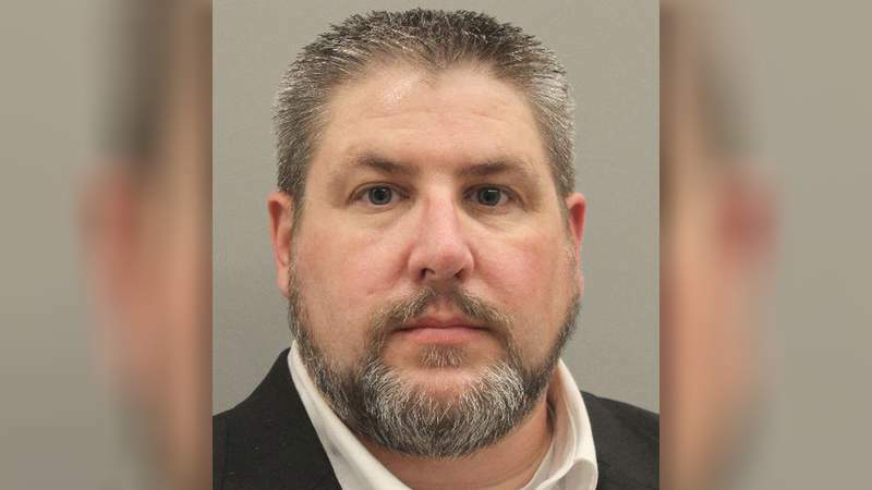 ex pastor de la iglesia bautista grace family acusado de agresion sexual a una nina