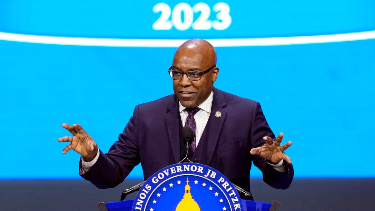 Fiscal General de Illinois Kwame Raoul