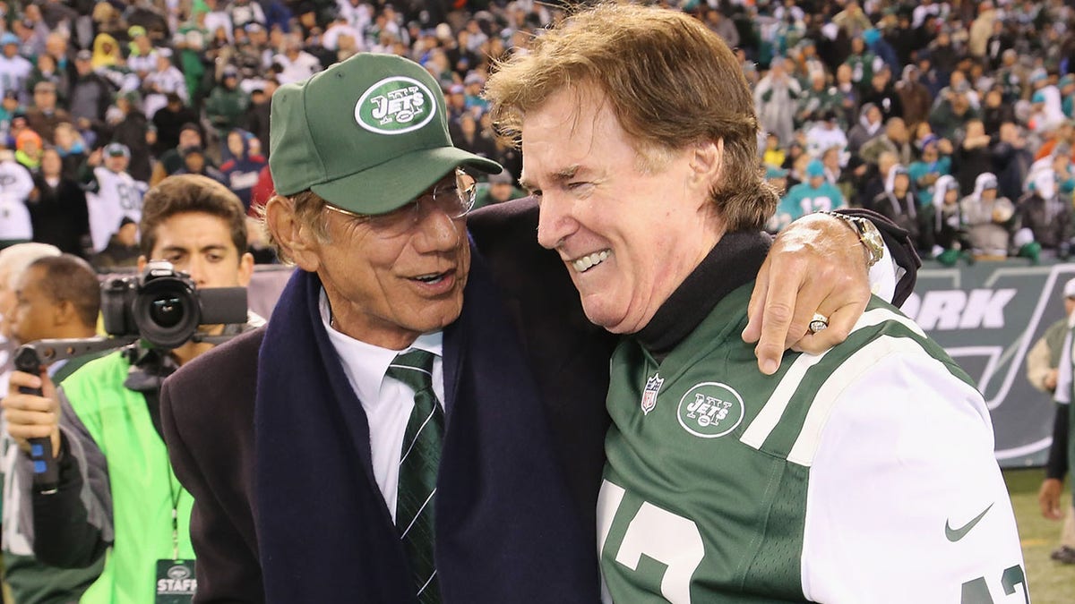 Joe Namath y John Dockery