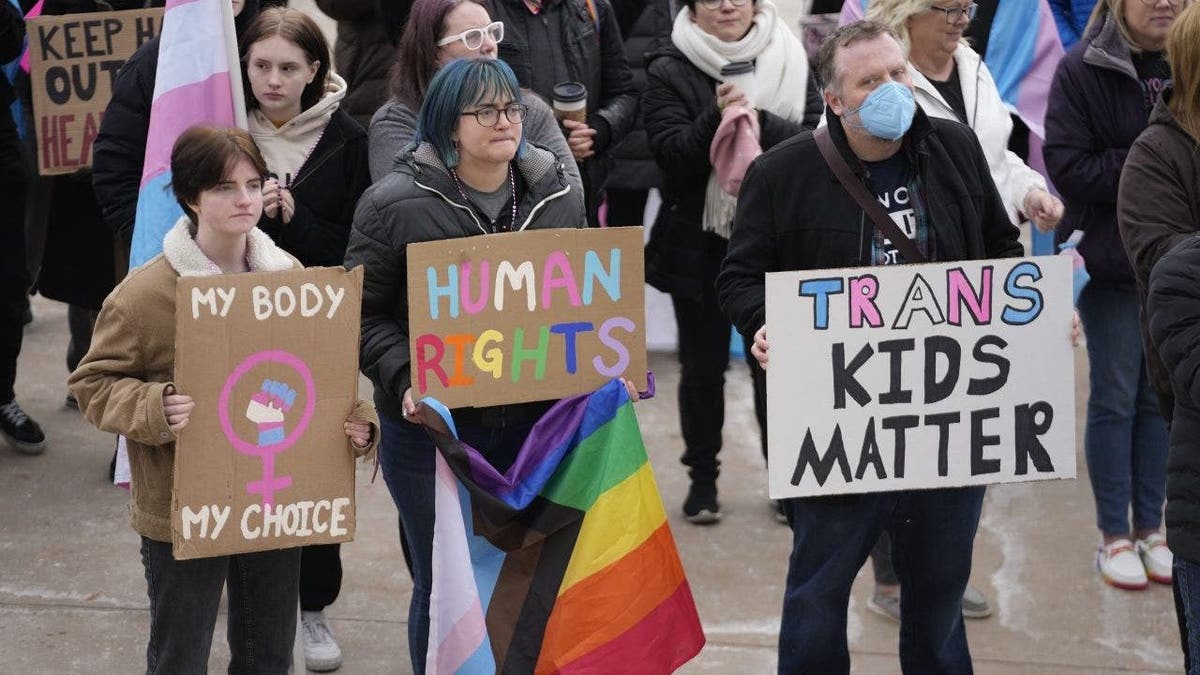 Jóvenes transgénero LGBTQ