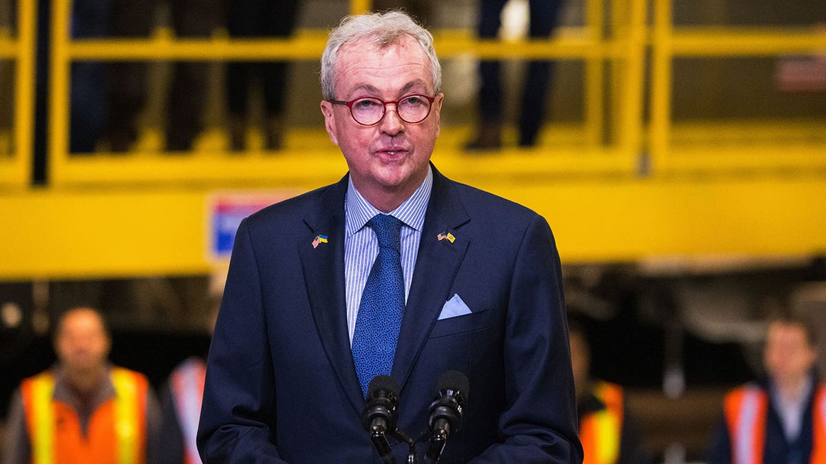 Phil Murphy habla