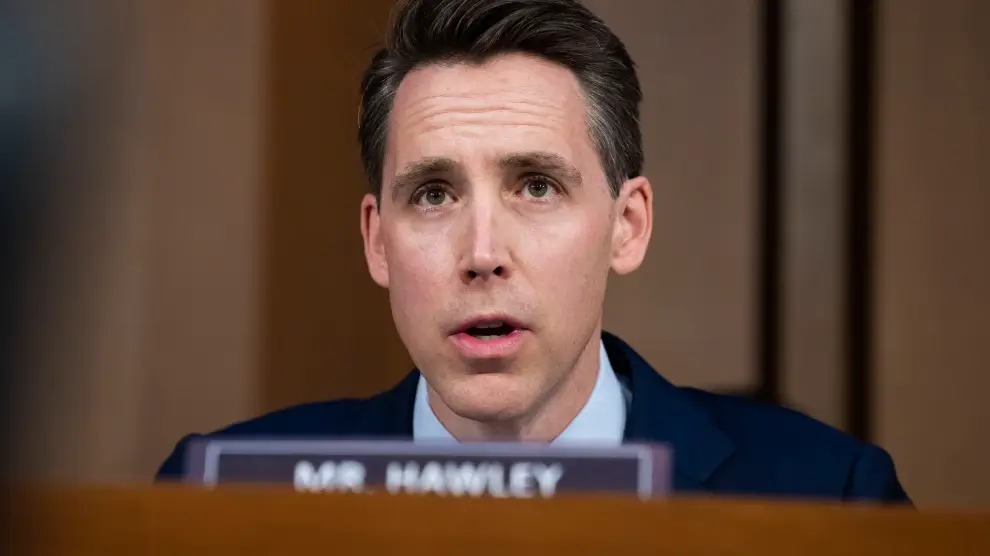 peligros extranos la historia de la derecha de convertir el abuso infantil en un arma politica