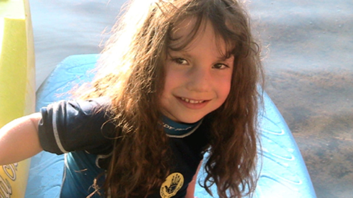 Natalia Grace sonriendo en una foto de primer plano
