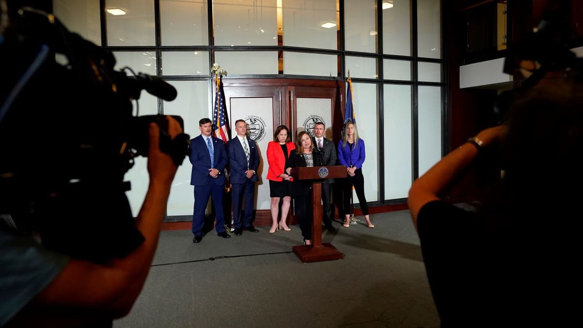 Amplia toma de la conferencia de prensa