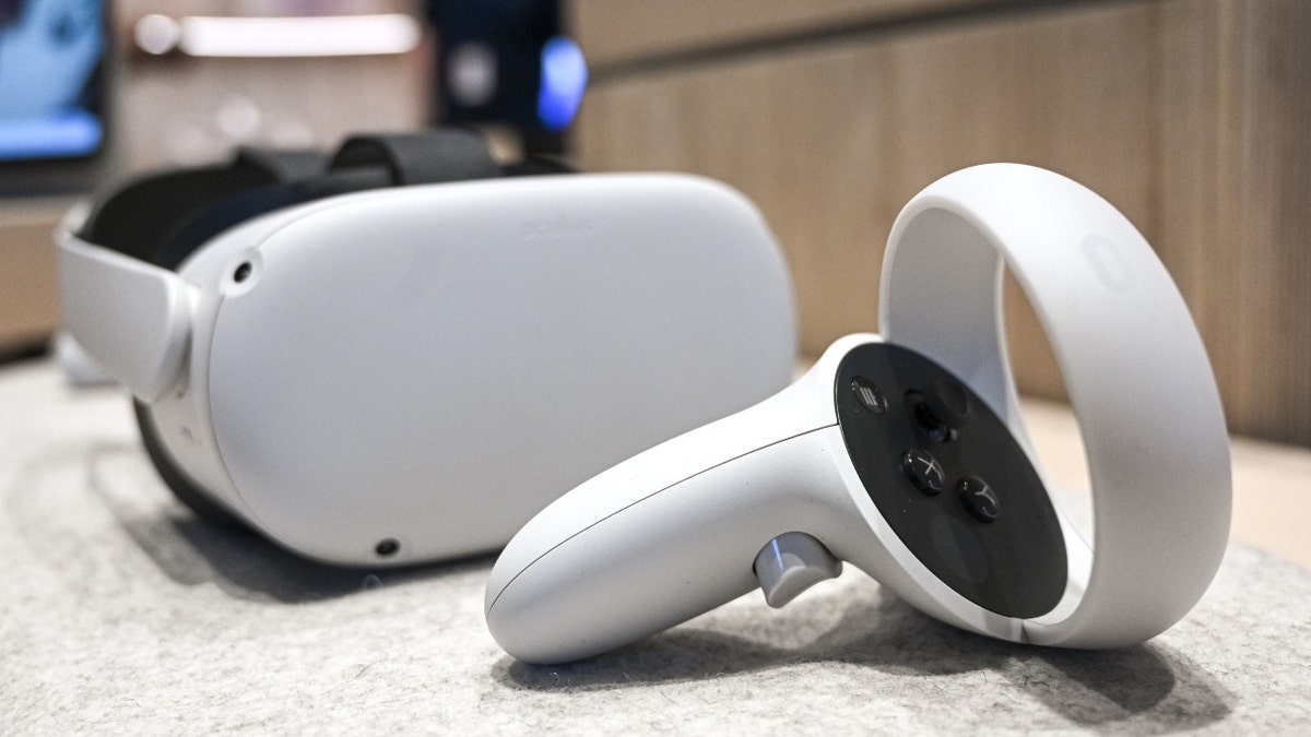 Un casco de realidad virtual (VR) Meta Oculus Quest 2