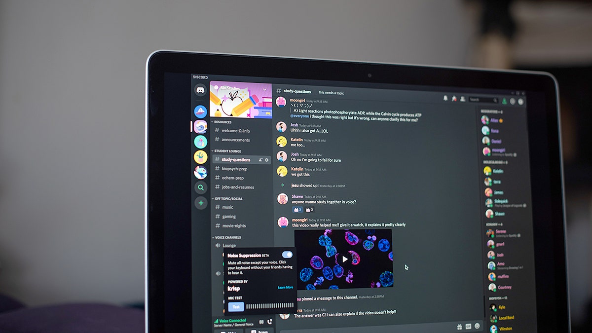 Una sala de chat Discord